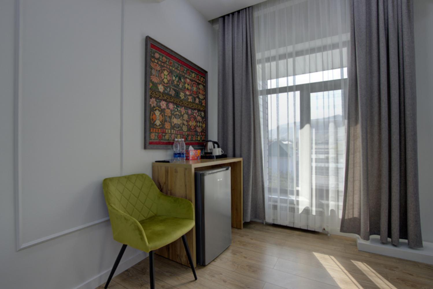 Aisha Hotel Μπισκέκ Εξωτερικό φωτογραφία