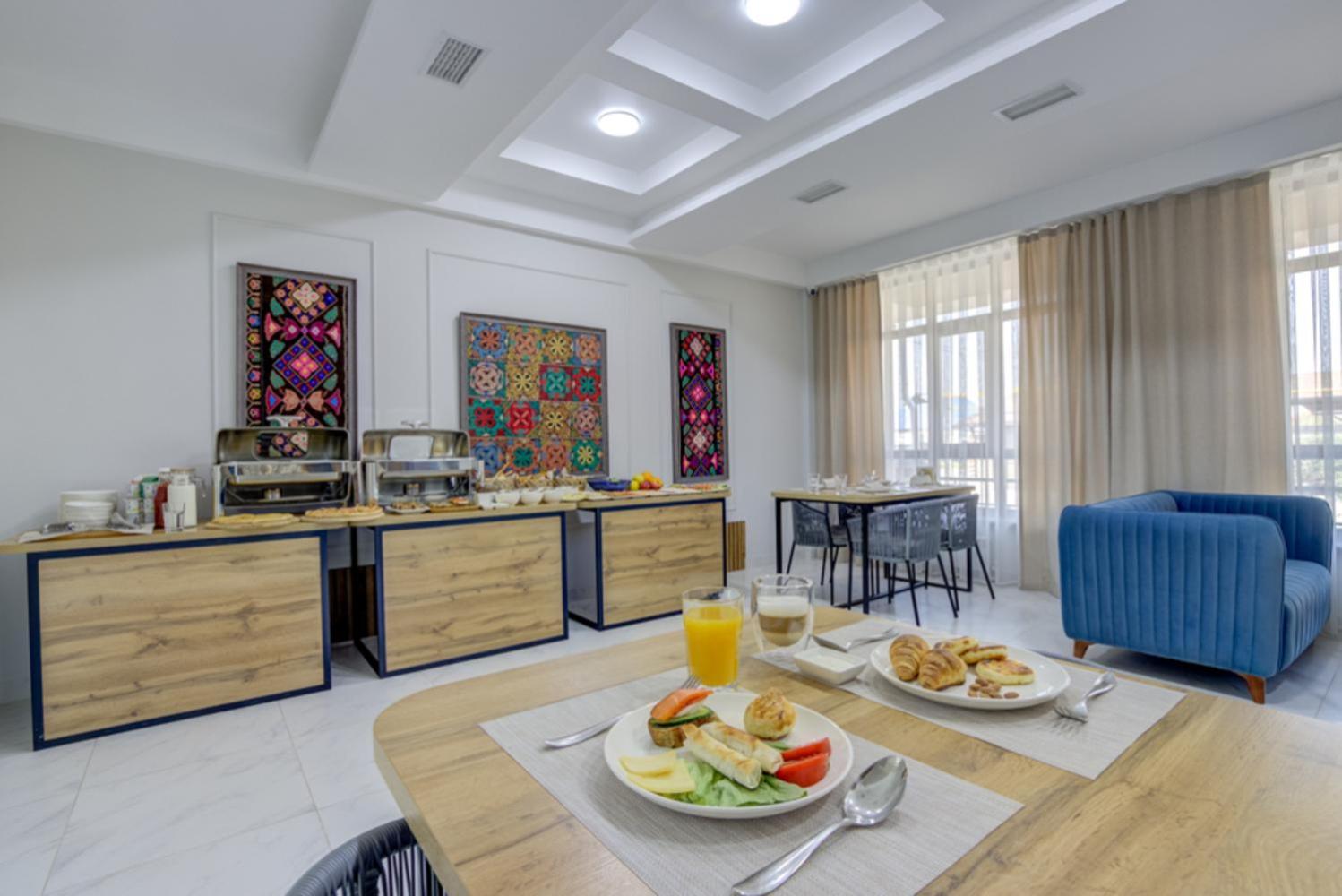 Aisha Hotel Μπισκέκ Εξωτερικό φωτογραφία